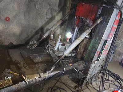 直徑2米、深128米通風井完美貫通